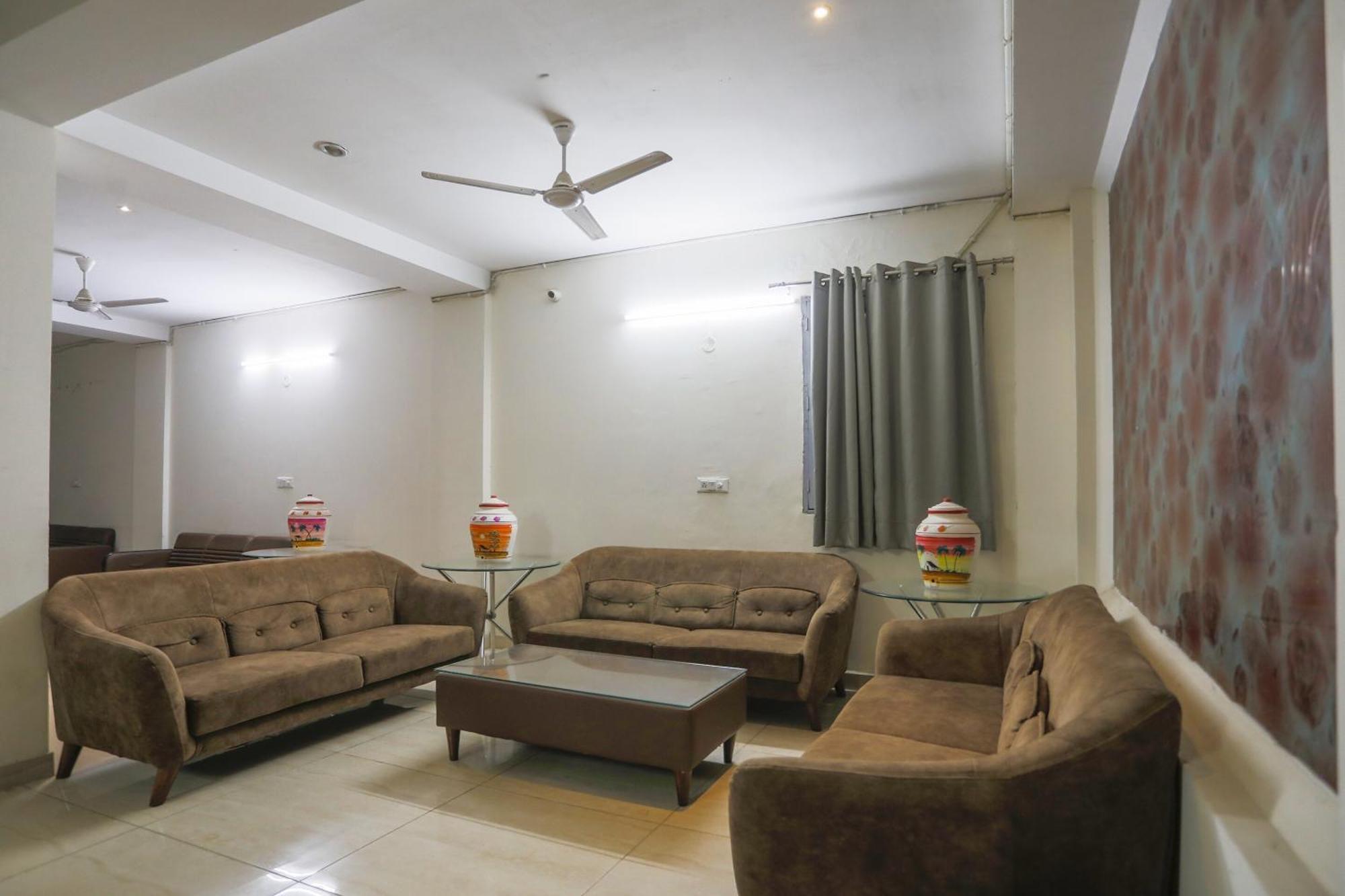 Hotel O Jsb Hotel Faridabad Buitenkant foto