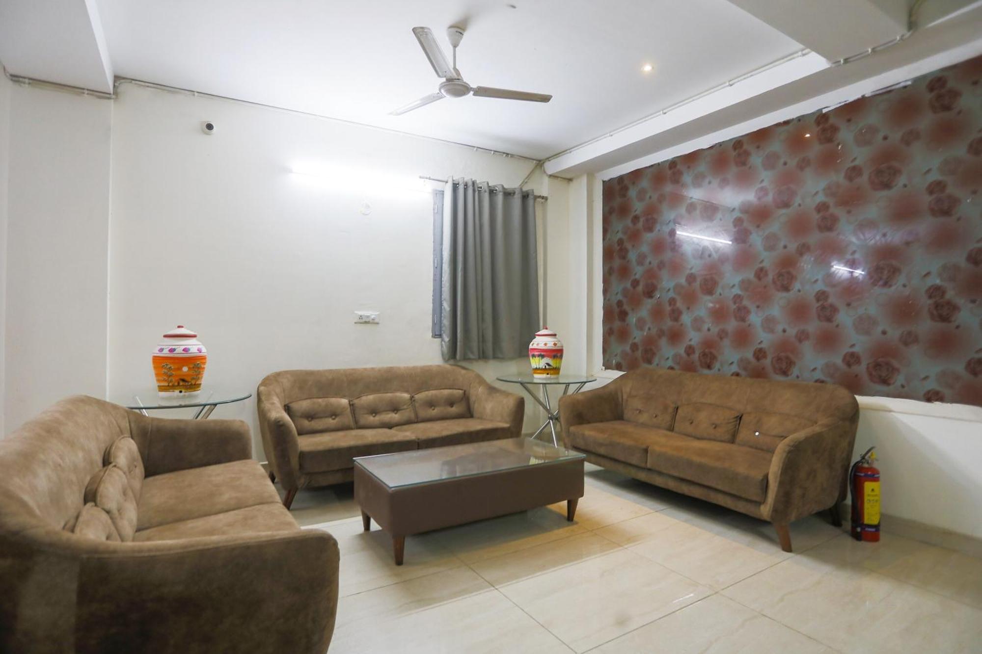 Hotel O Jsb Hotel Faridabad Buitenkant foto