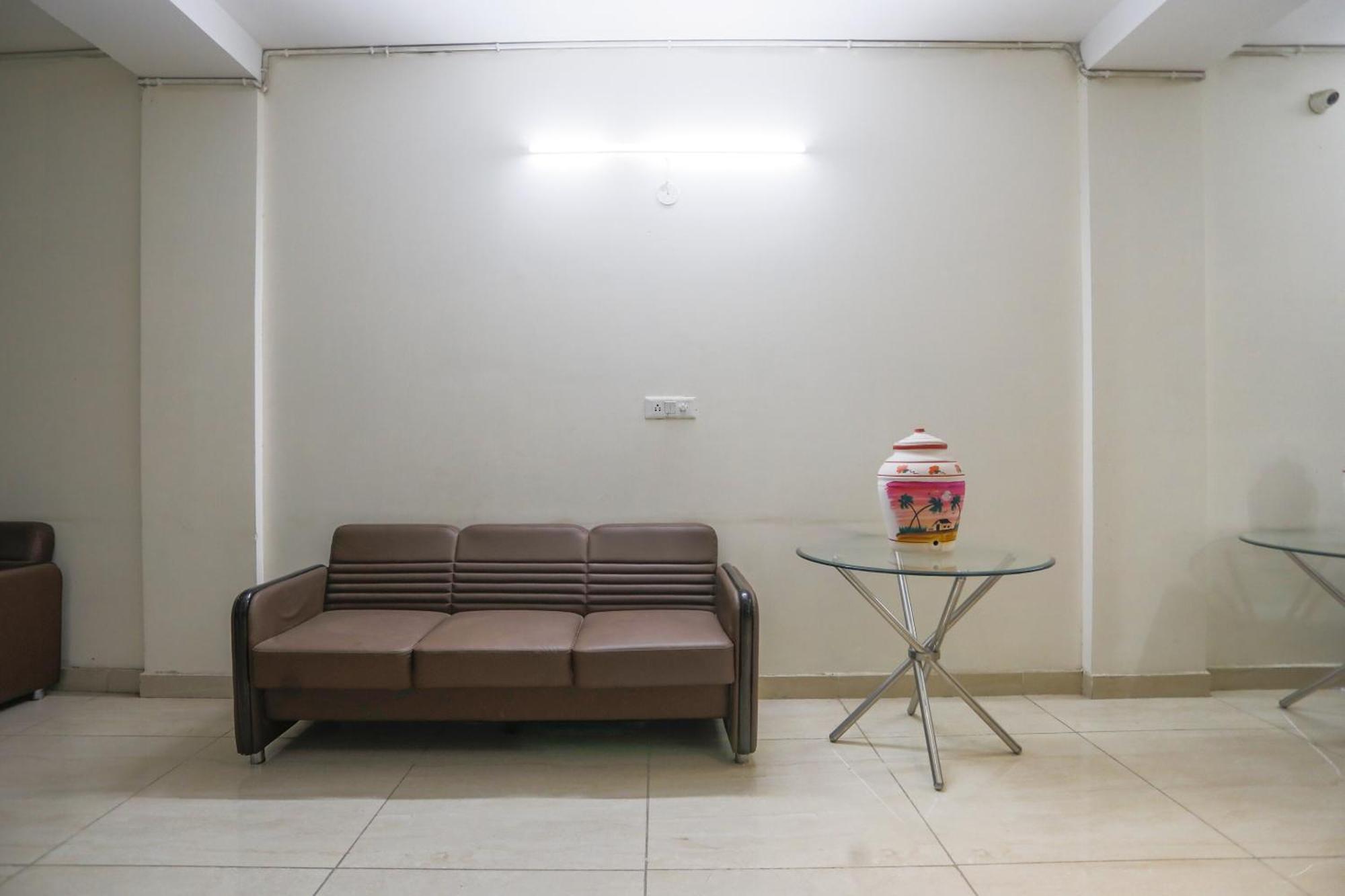 Hotel O Jsb Hotel Faridabad Buitenkant foto